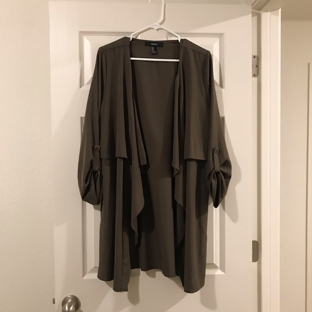 Trench Coat - Picture 3 of 6